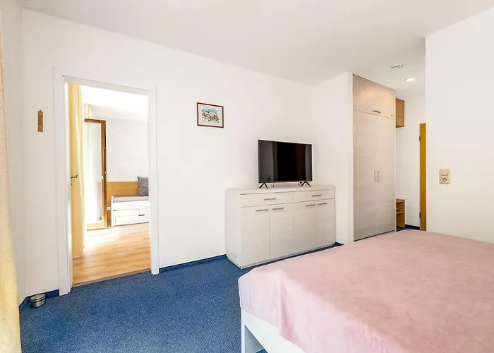 Mitterdorf 미테르피르미안스로이트